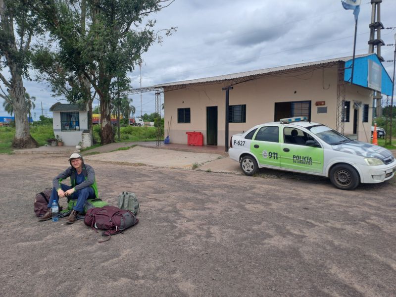 Auf der Hinfahrt wurden wir einfach 5km vor unserem Ziel vom Busfahrer abgeladen und mussten dann ein Taxi nehmen. Der Fahrer wollte wohl früh Feierabend machen.