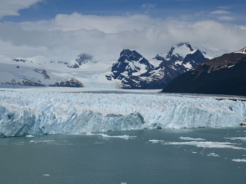 Die Eismassen des weltberühmten Perito-Moreno-Gletschers.