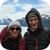 Anja und Pascal vor einem Gletscher