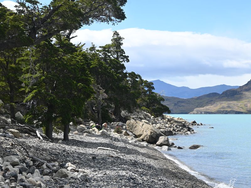Einen so schönen Kieselstrand mit toller Vegetation hatte ich vorher noch nicht gesehen.