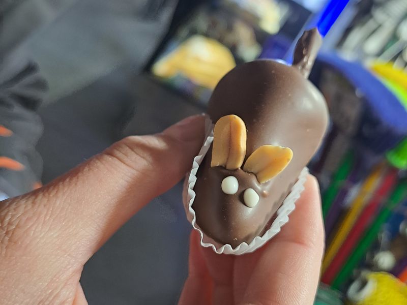 Dieses süße, kleine und vor allem leckere Mäuschen kauften wir in einer kleinen Bäckerei.