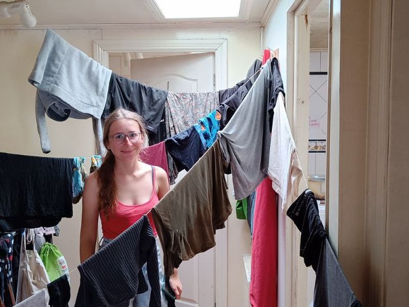 Die Wäscheleine in Action, da der Wäscheständer viel zu klein war.