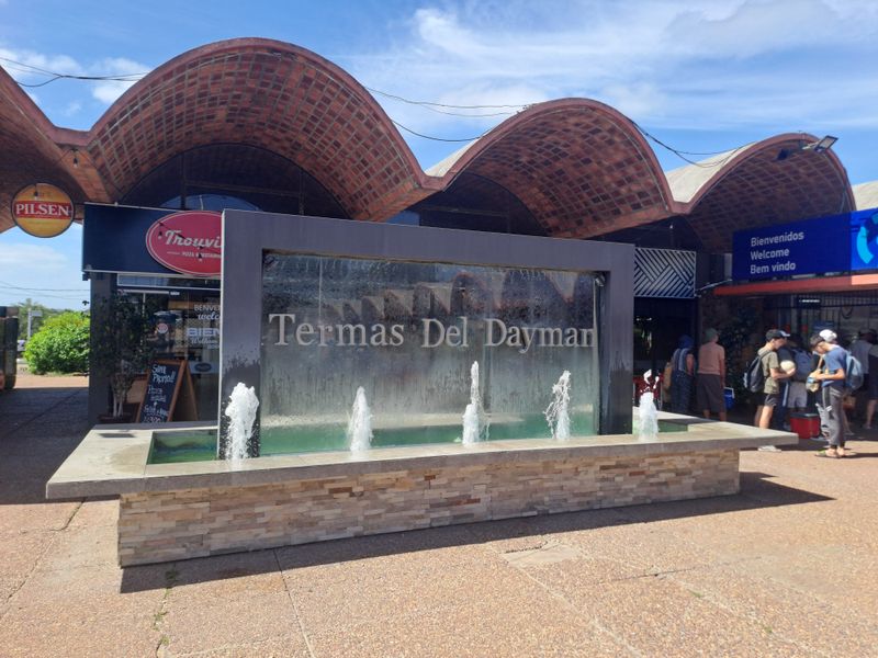 Das Eingangsschild zu der von uns besuchten Therme.